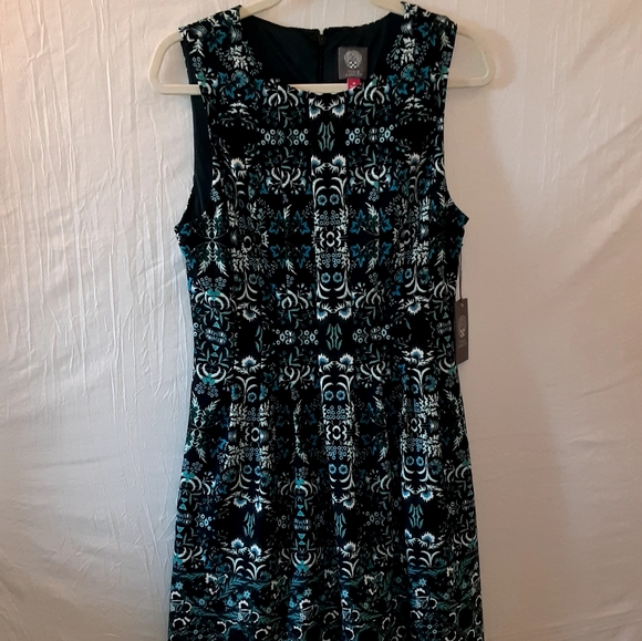 Vince Camuto Dresses & Skirts - VINCE CAMUTO Black & Blue Print‎ Work Dress